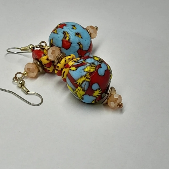SOLD New handmade dangle earrings - Picture 3 of 3